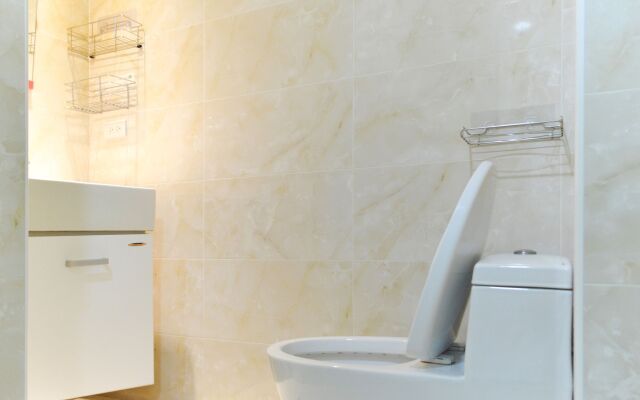 StarBox Hostel