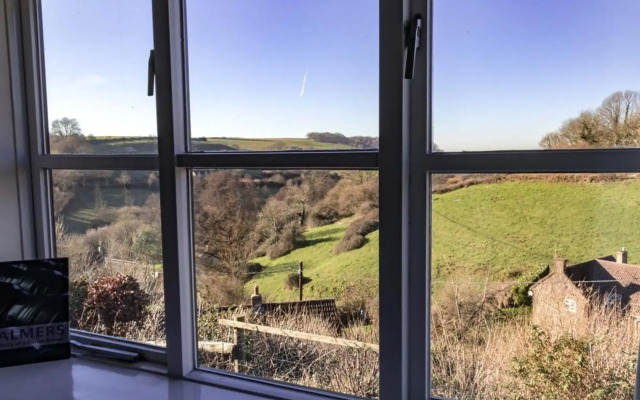 Three Horseshoes Inn