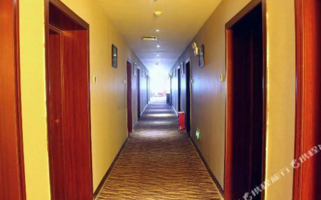 Qionghai Wetland Hotel