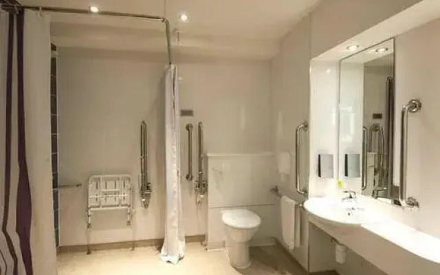 Caspia Hotel New Delhi Shalimar Bagh