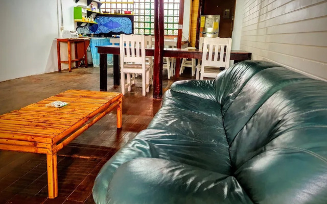 Arana House