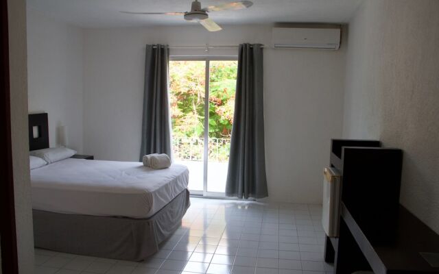 Hotel Tropical Casa Blanca