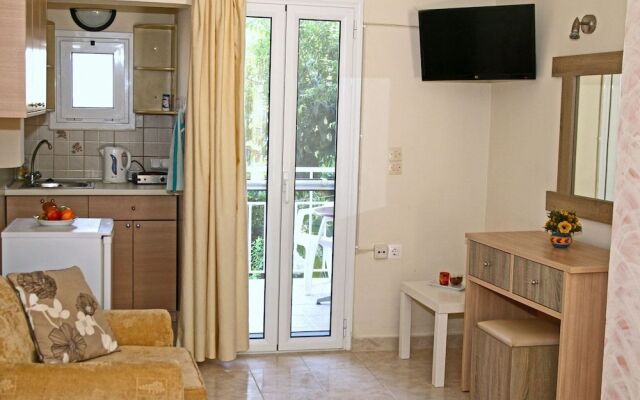 Santa Barbara Lakis Apartments