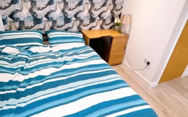 Room in Studio - One Studio Bradford City Center
