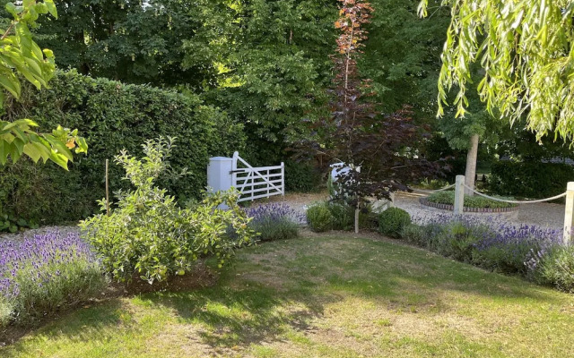 Stunning and Luxurious Manor House Holiday Home