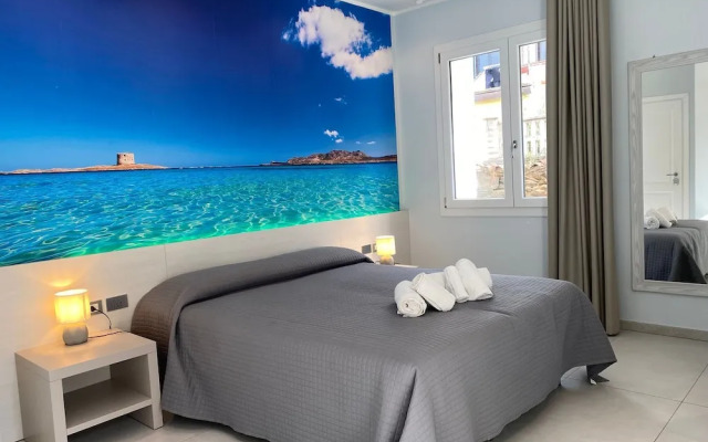 Hotel on the promenade of Stintino