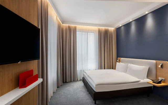 Royal Regency Paris Vincennes
