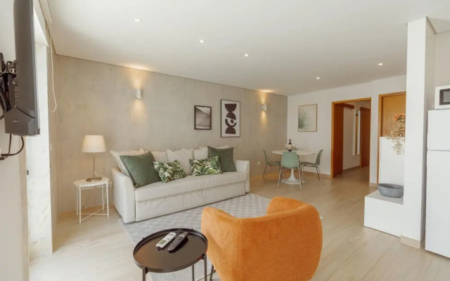 Stylish Apartment With Terrace by Homing