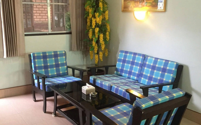 Phumthadarommanee Resort
