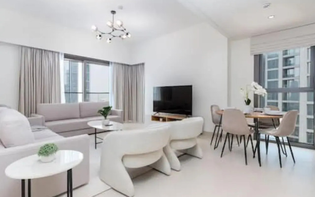 Posh 2BR at Downtown Dubai