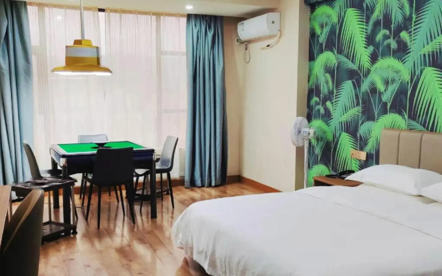 Berman Hotel (Huidong honghaiwan store)