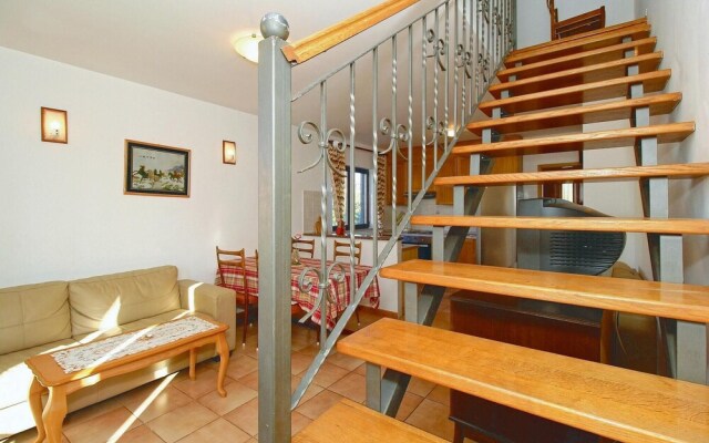 Nice Apartment in Porec With 2 Bedrooms