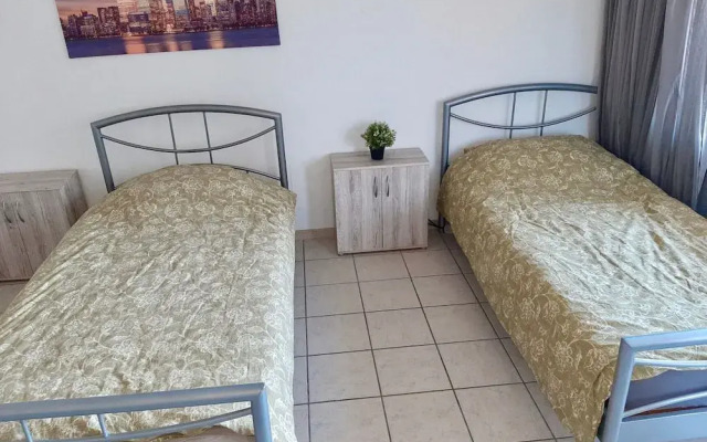 Apartment With Balcony Near Dusseldorf