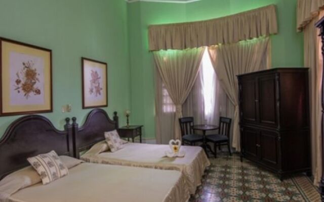 Hostal Palacio Azul