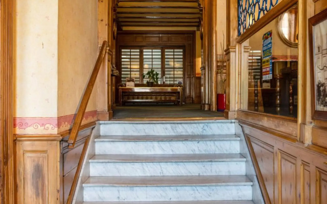 Brit Hotel du Dauphin