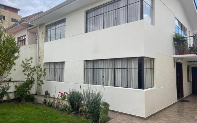 Casa 2 Pisos 100% Funcional En Cuenca Garantizado