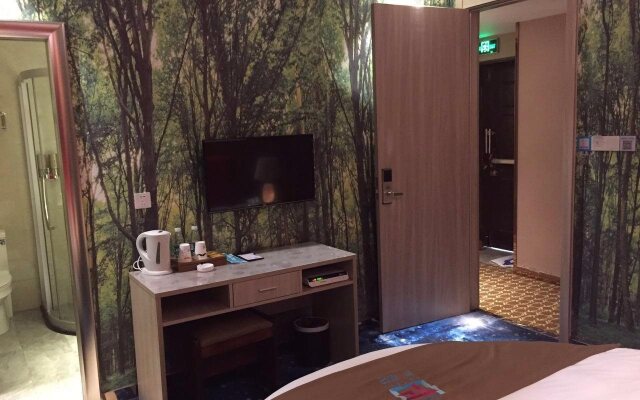 Pai Hotel Nanjing Maigaoqiao Metro Station
