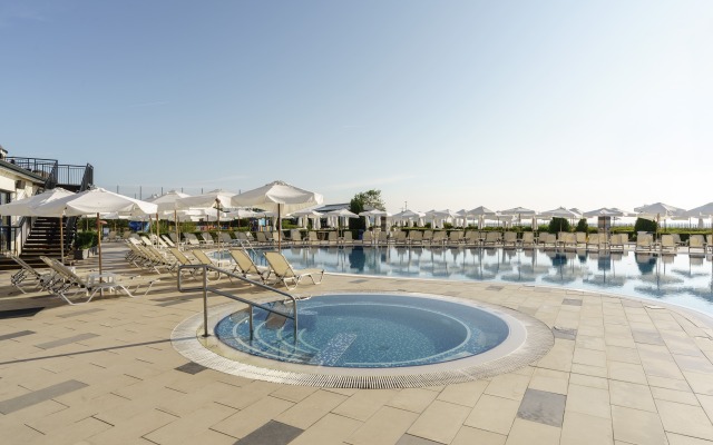 Aluasun Helios Bay