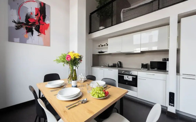 Stylish apartments near center