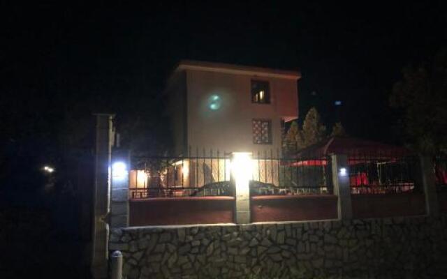 Guest House Villa Roza