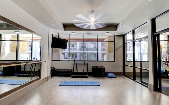 Close to Golf - King Bed - 2047