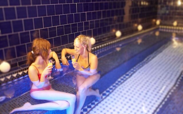 The Spa Chalet - Sea Views Pool Spa Gym
