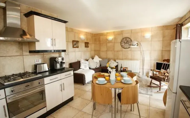 Archway Garden Apartment