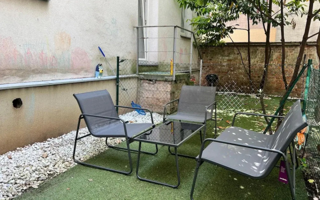 Lovely Studio for 4 with Garden