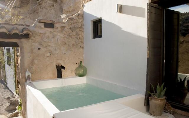 XUQ Grupo de Alojamiento Turístico