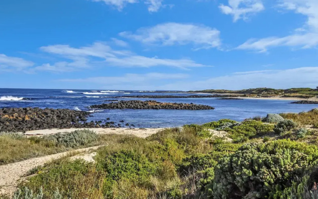 Hearn's Beachside Villa 9