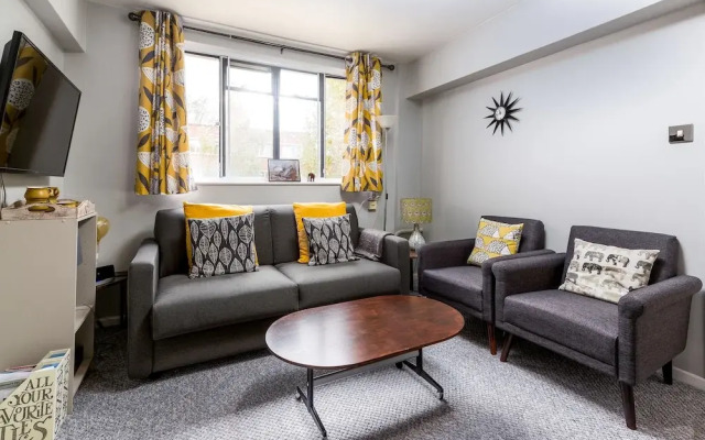 Warm and welcoming Home in Putney