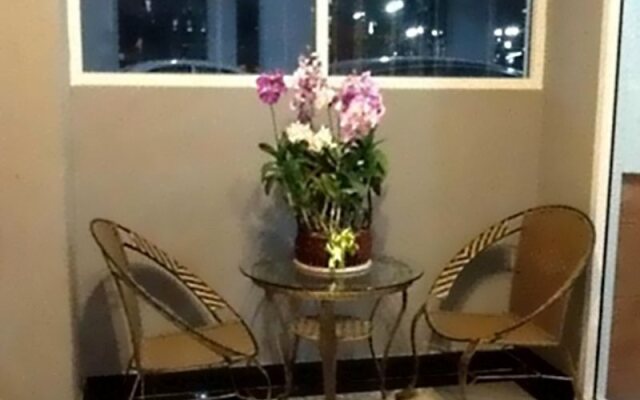Aroonsiri Place Apartment