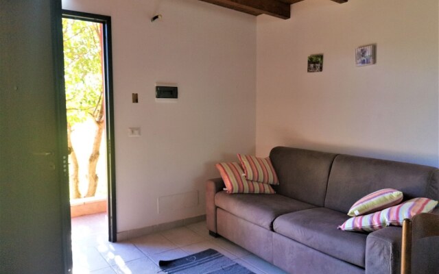 Tranquil Holiday Home in Roma with Garden near Ostia Antica