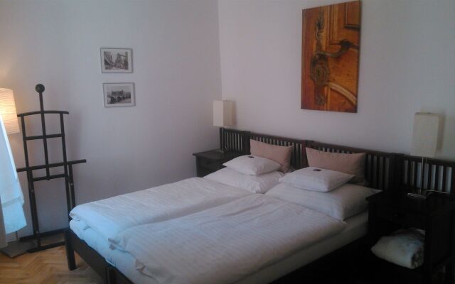 Domus Henrici Boutique Hotel