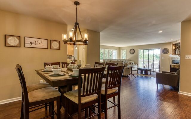 Deer & Doe by HoneyBearCabins