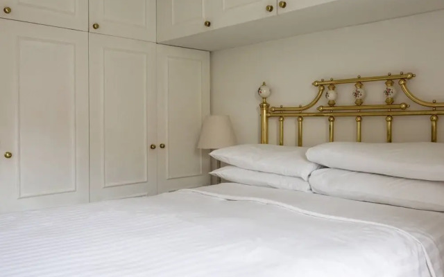 Odhams Walk by Onefinestay