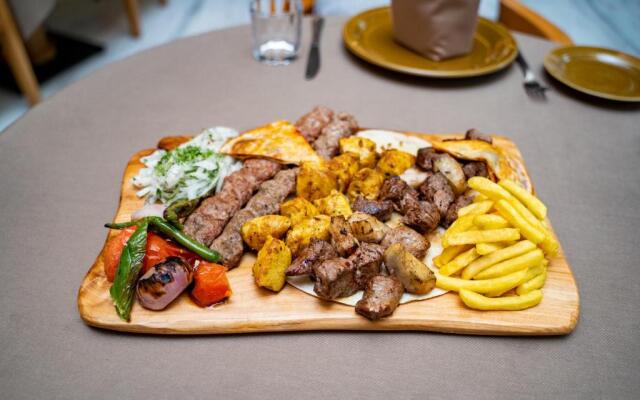 Luxe Grand Hotel Apartments