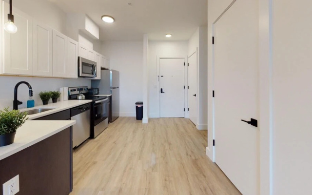 Luxury 1BR 30 Mins to Manhattan Evonify
