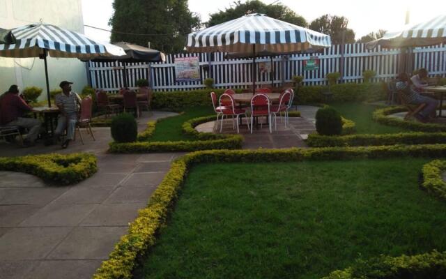 Mt Kenya Safari Halt Hotel