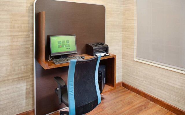 TownePlace Suites Manchester Boston Regional Airport