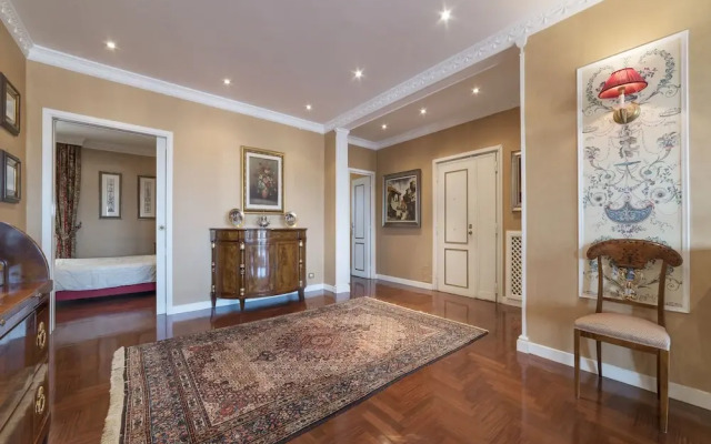 San Pietro Exclusive Panoramic Flat