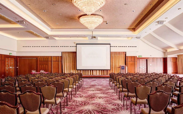 Stormont Hotel