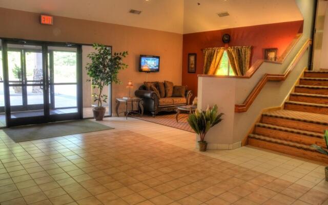 Smoky Mountain Inn & Suites