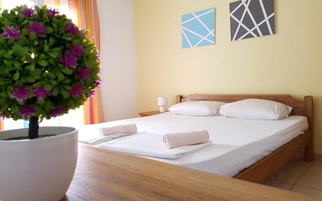 Sun Hostel Budva