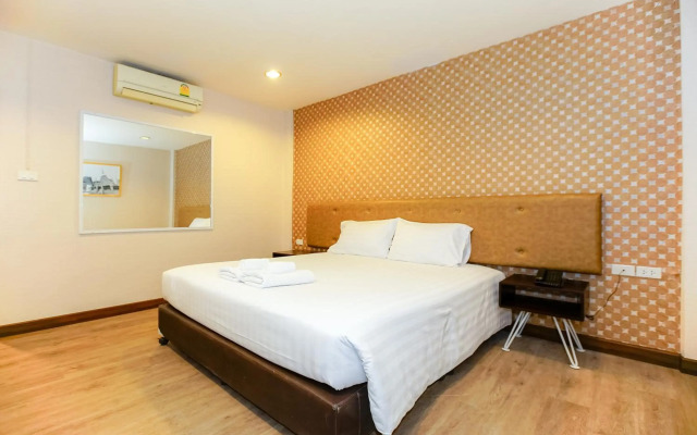 Parasol Inn Chiang Mai Old City Hotel