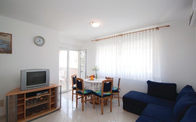 Nice Apartment in Medulin With 2 Bedrooms