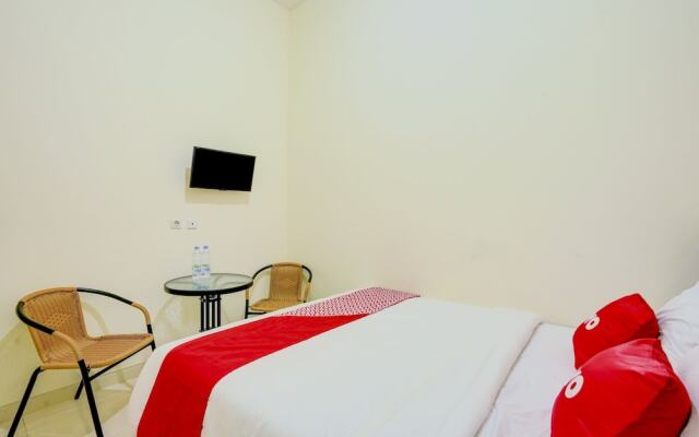 Innapp Tenggilis Family Residence by OYO Rooms