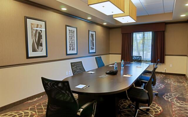 Best Western Plus Miami Airport North Hotel & Suites