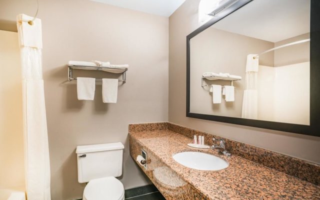 Days Inn And Suites Wausau