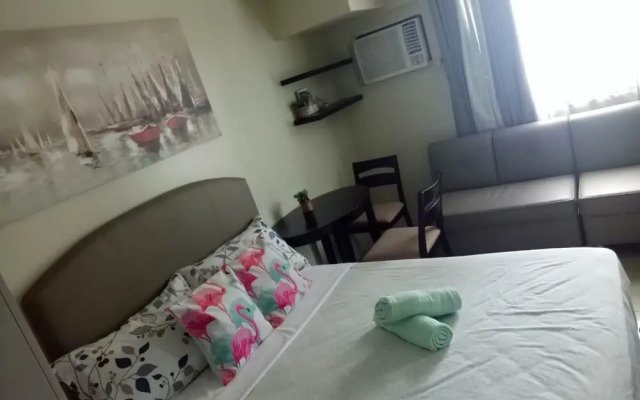 21 Flr Highrise And Seaview Near Ayala